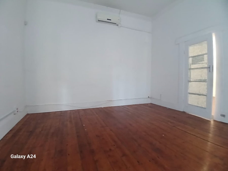 6 Bedroom Property for Sale in Quigney Eastern Cape